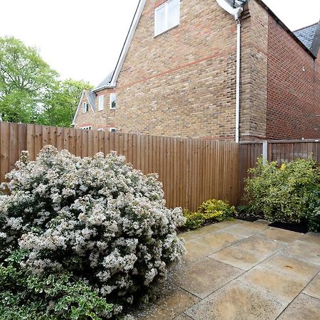 Immaculate Central Windsor Town House With Parking Dış mekan fotoğraf